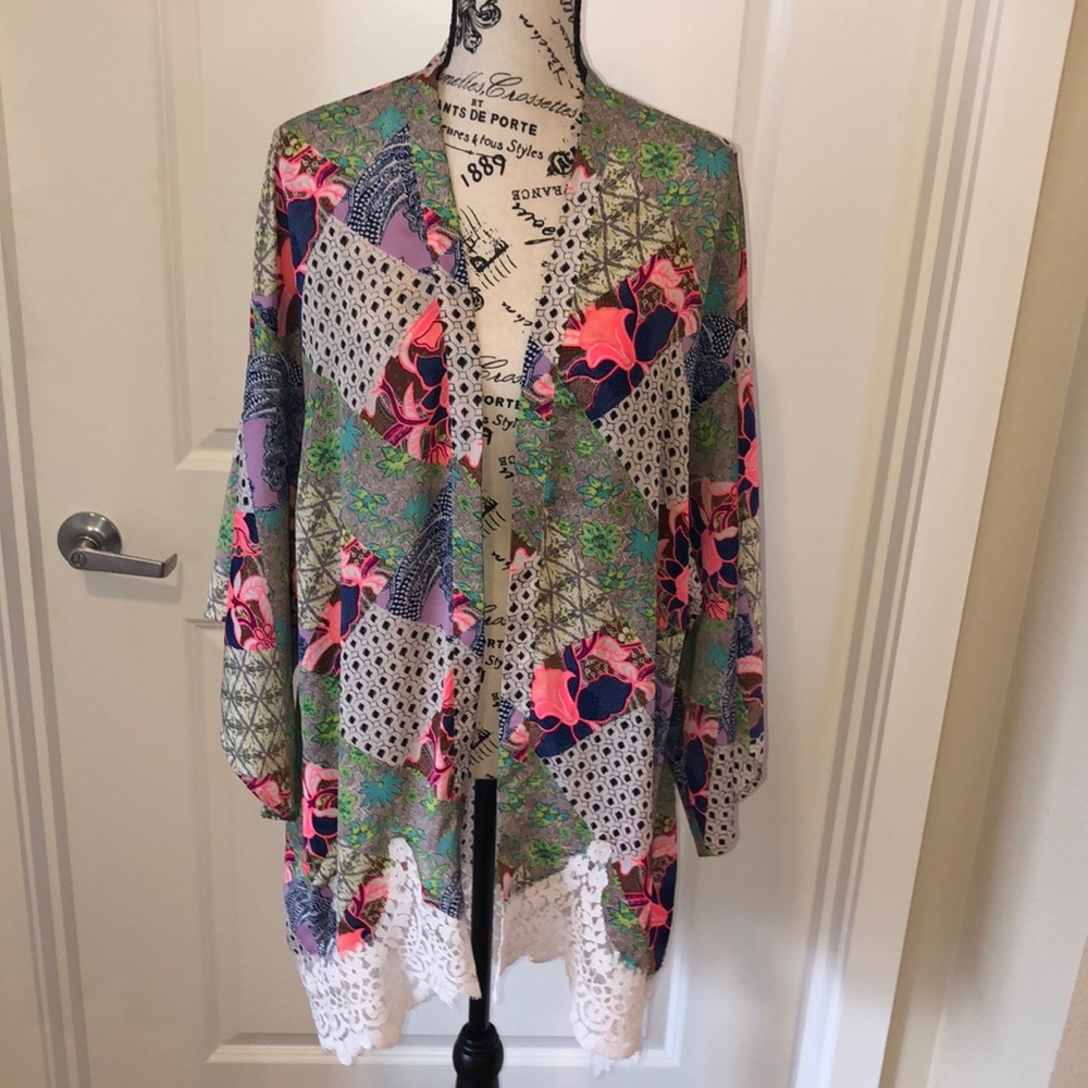 Beautiful Victoria Secret robe.